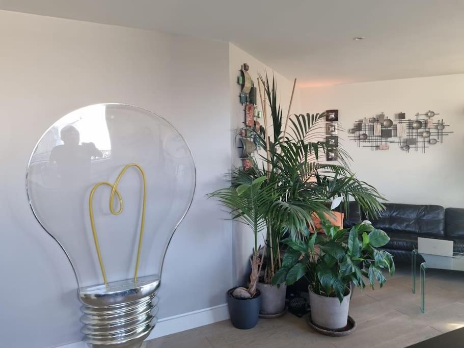 Panoramic Pondview Penthouse Apartamento