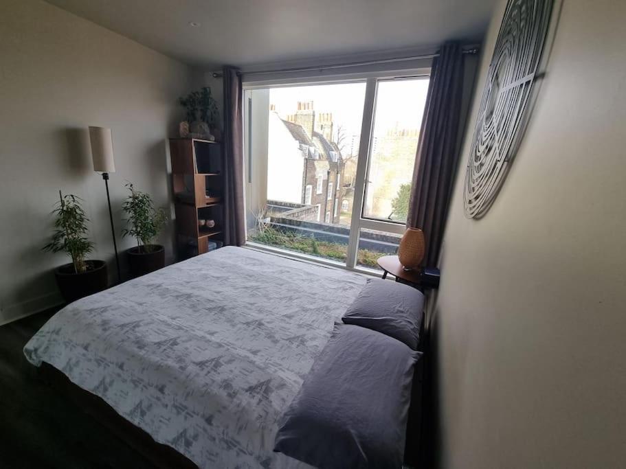 Panoramic Pondview Penthouse Apartamento *