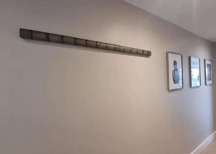 Panoramic Pondview Penthouse